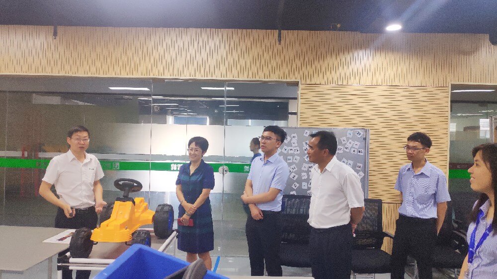 顺德区副区长于洋一行莅临betvictor伟徳智能参观指导！