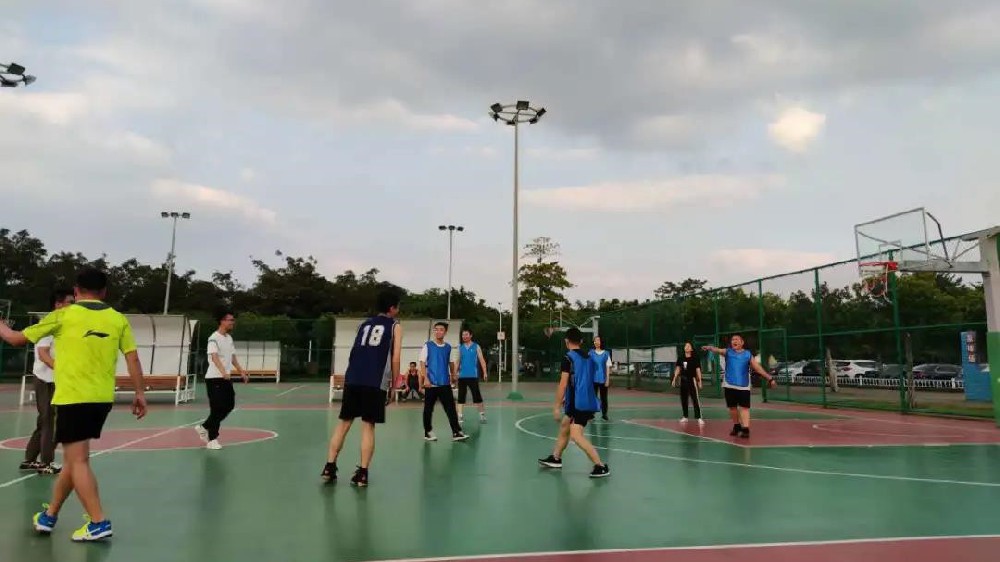 挥洒汗水，betvictor伟徳智能篮球赛出青春！