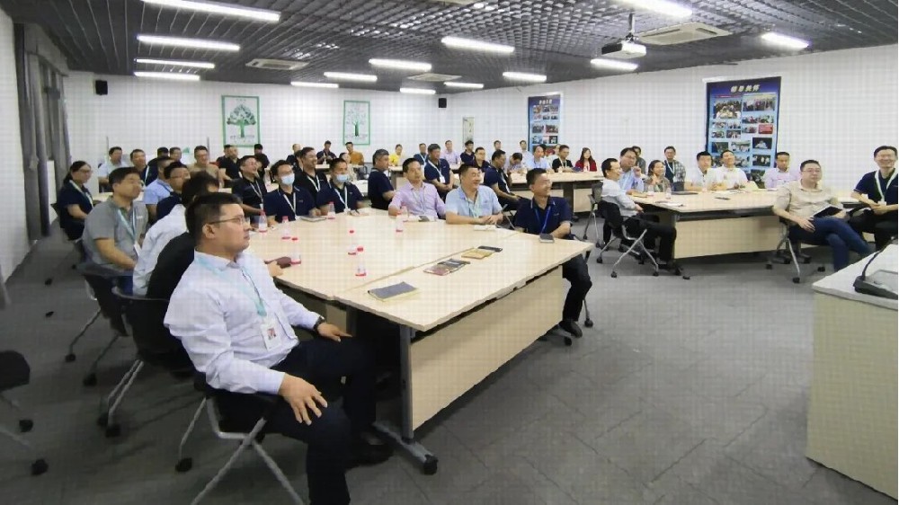 betvictor伟徳智能为深圳创维进行主题培训