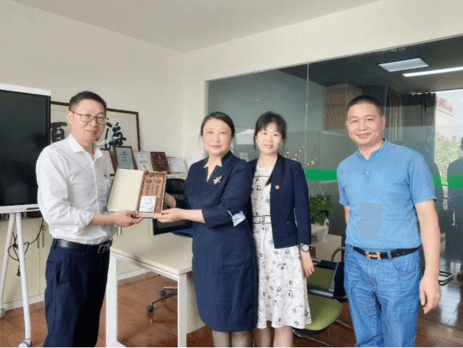 不谈教育，谈“数智”！复旦大学经济学院走进betvictor伟徳智能！