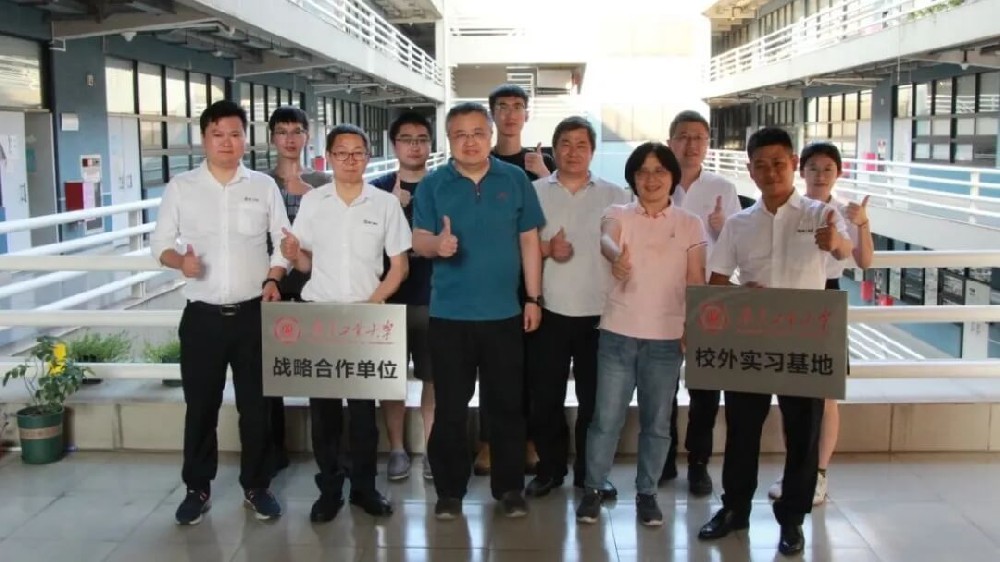 产?学?研深度融合，赋能中国智能制造！—betvictor伟徳智能携手广东工业大学开启战略合作！